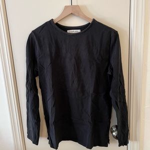 Everlane Men’s Breton Long Sleeve Tee, Black tee, S